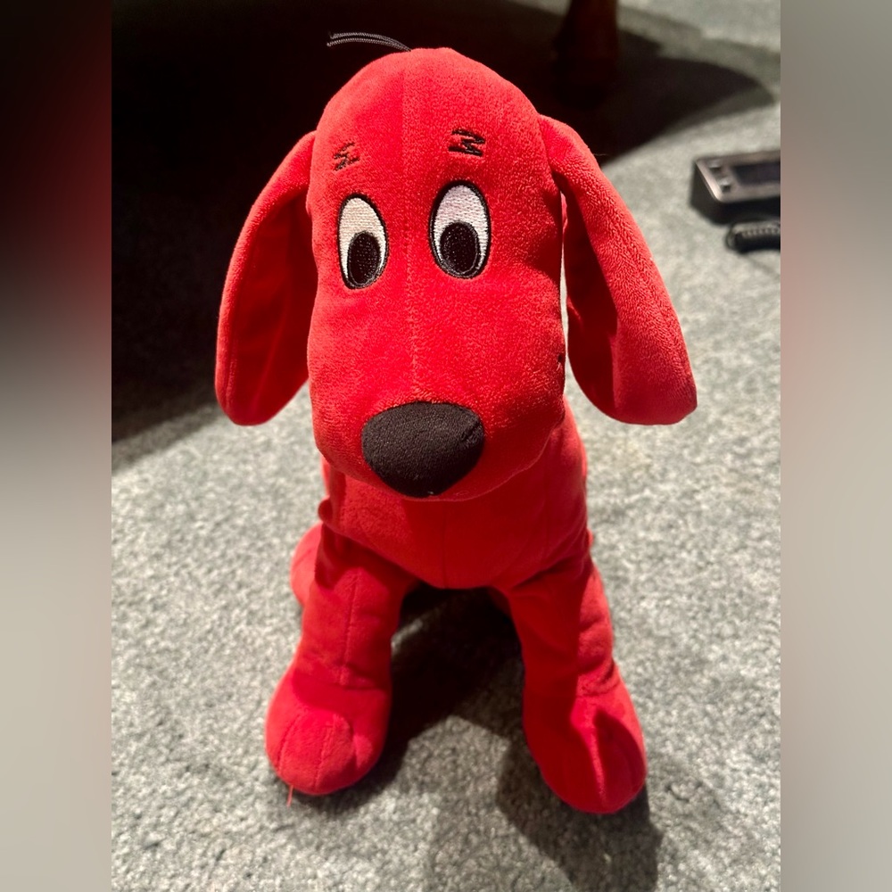 Kohl's Cares Clifford the Big Red Dog 14” Stuffed Plush